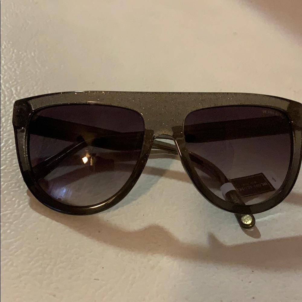 Henri Bendel Bella Sunglasses